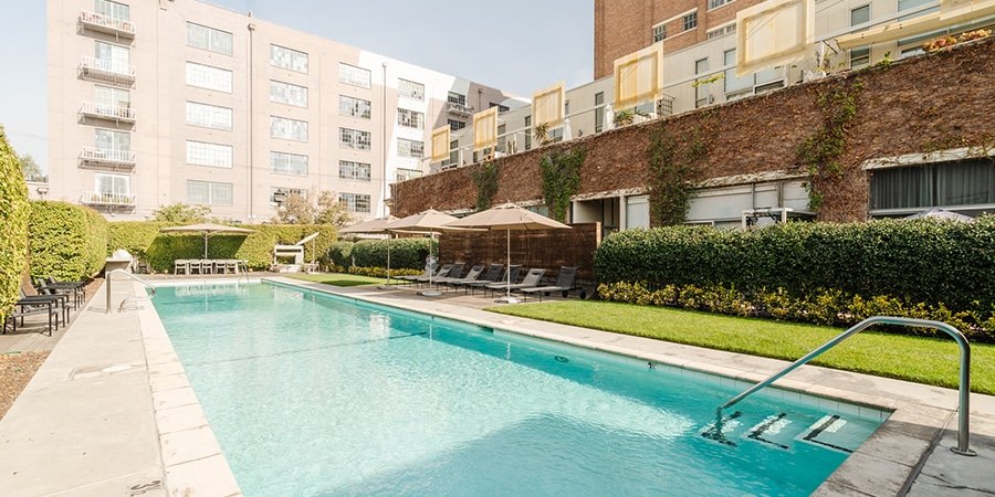 Justin's Lins LA penthouse pool