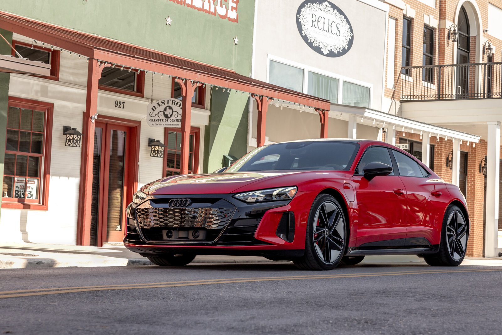 Four rings on top of the world: Audi e-tron GT wins at the 2022 World Car Awards