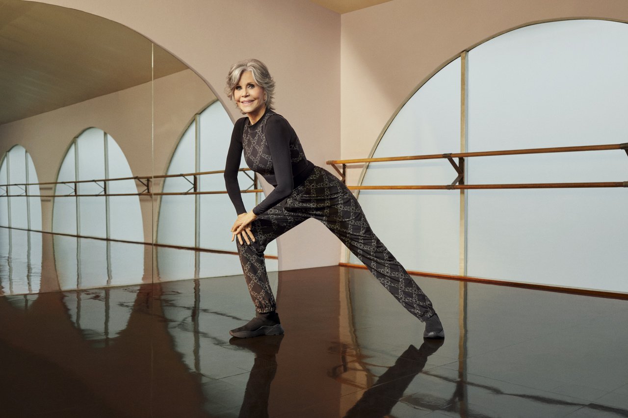 H&M MOVE INVITES THE WHOLE WORLD TO MOVE TOGETHER WITH JANE FONDA AND JAQUEL KNIGHT