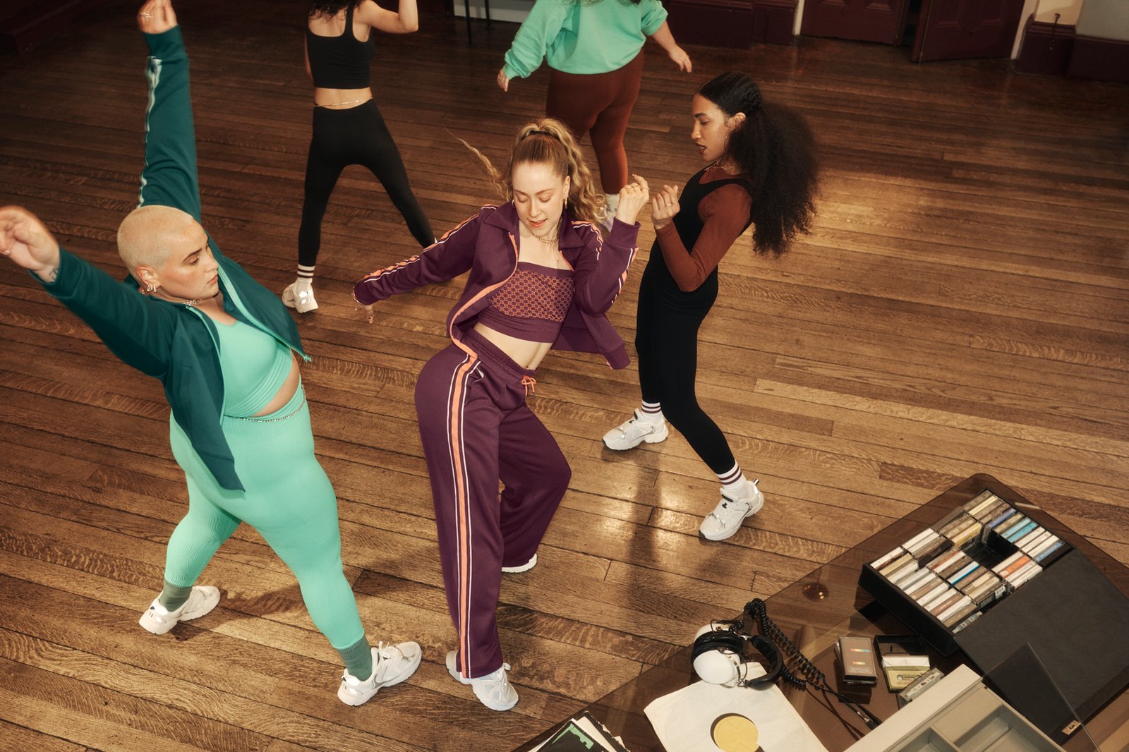 H&M MOVE OPENS THE DANCEFLOOR WITH FAMOUS CHOREOGRAPHER JAQUEL KNIGHT TO LAUNCH THE FIRST DANCE COLLECTION