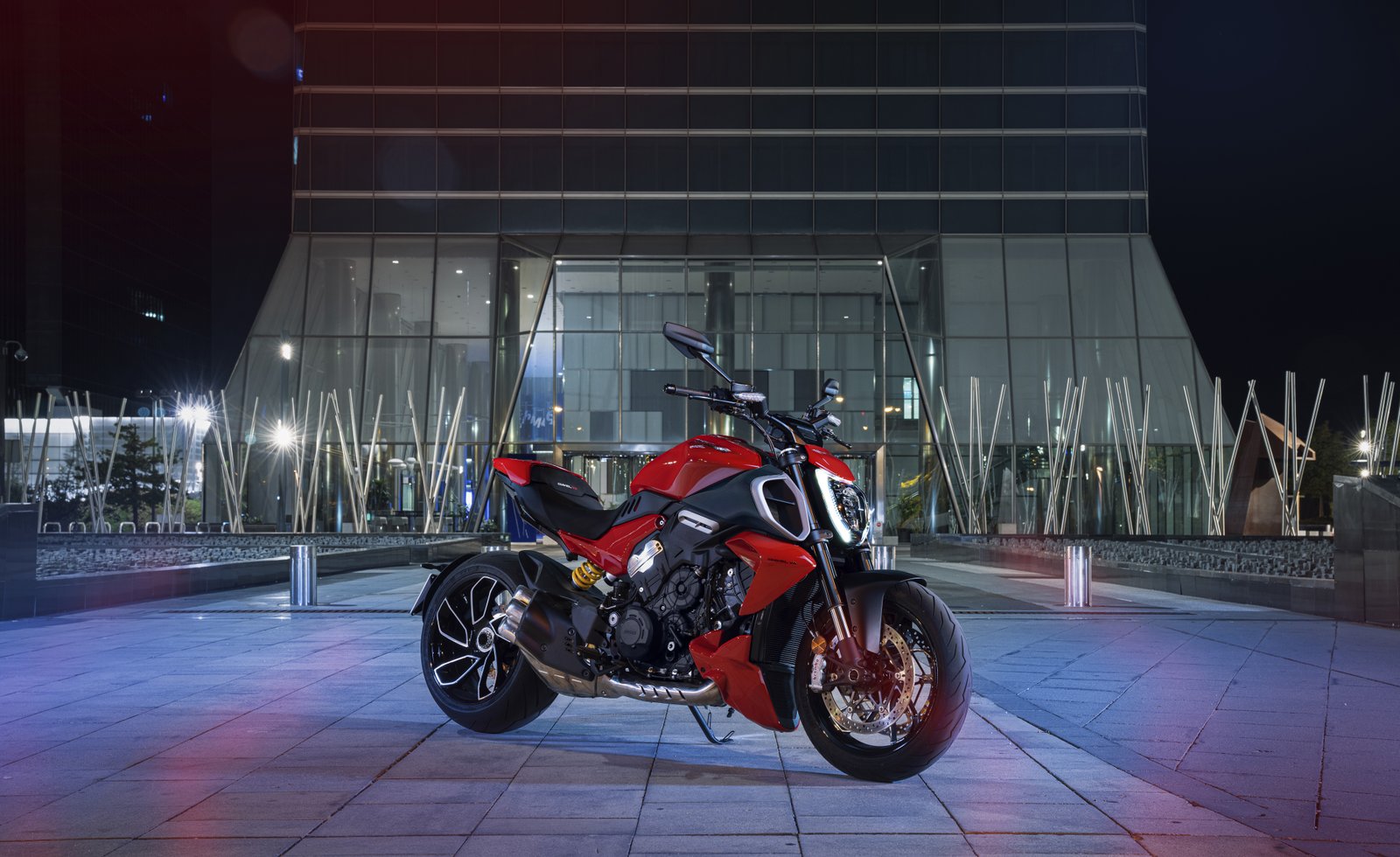 Ducati Diavel V4 is the “Moto più bella” (Most Beautiful Bike) at EICMA 2022