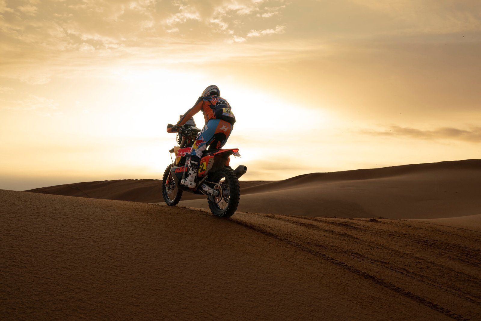 KEVIN BENAVIDES LEADS THE DAKAR RALLY AFTER STAGE 10 © Copyright PLPG GLOBAL MEDIA 2023