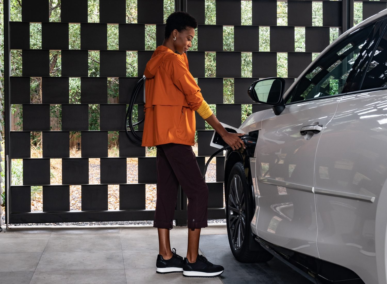 LEXUS AND CHARGEPOINT ELEVATE RZ 450E HOME AND PUBLIC CHARGING EXPERIENCE © Copyright PLPG GLOBAL MEDIA 2023