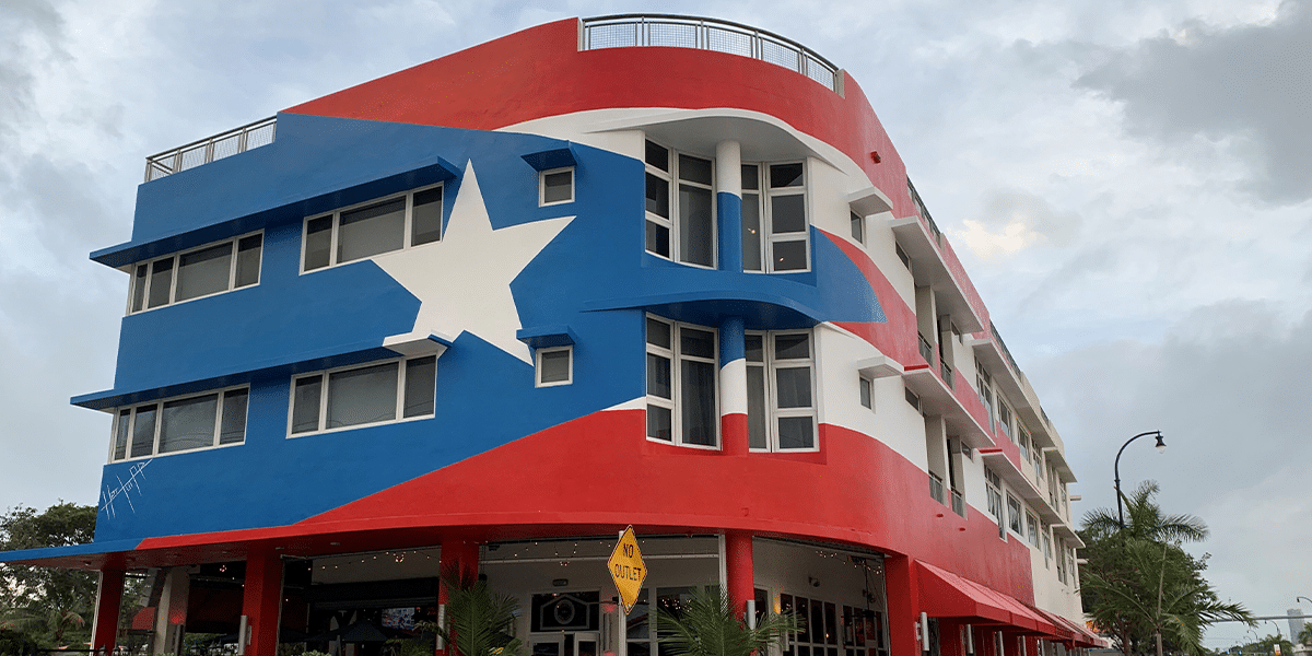 Mural of the Puerto Rican flag in La Placita.