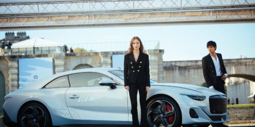 BENTLEY MULLINER BATUR STORMS AT CHANTILLY ARTS & ELEGANCE 2022